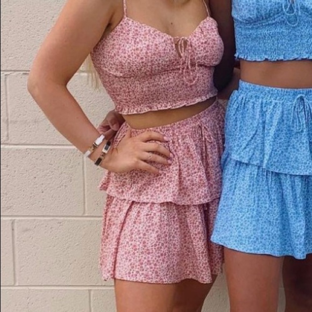 Pink and white floral matching skirt and top set